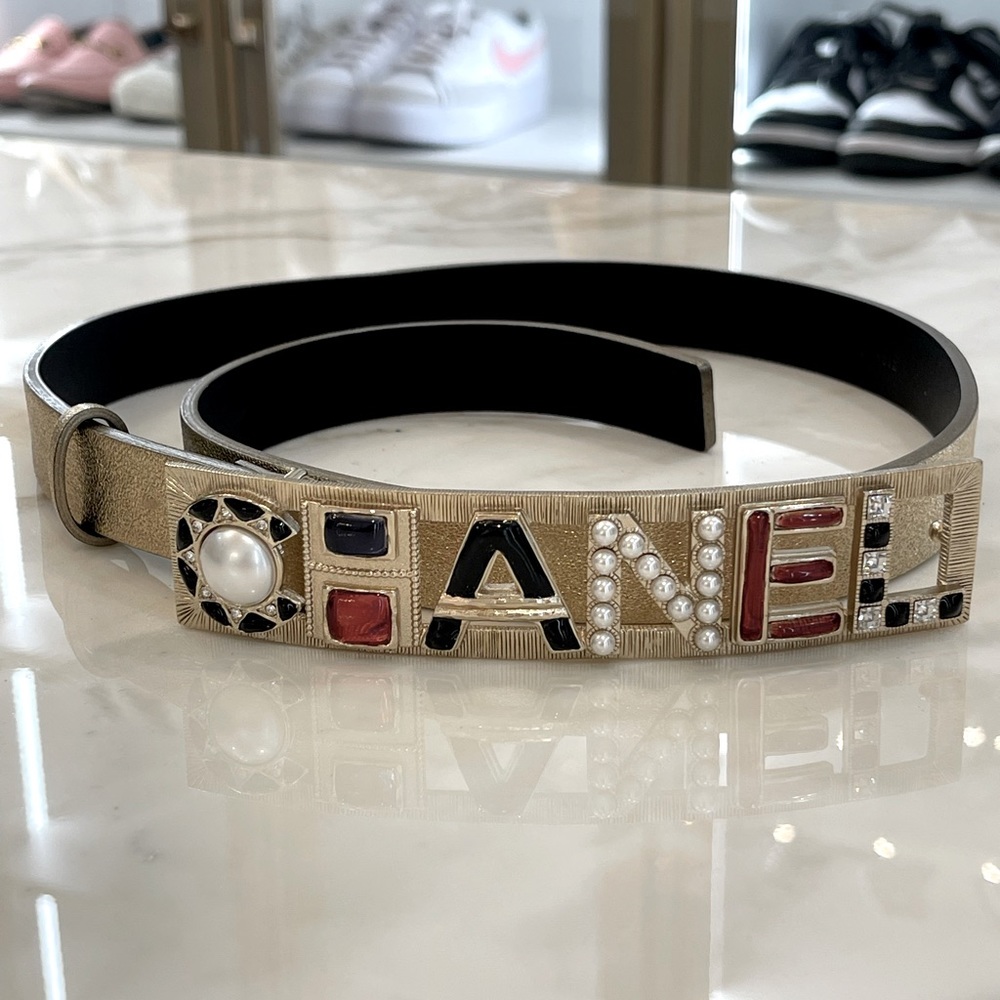 CHANEL embellished gold leather belt size 75